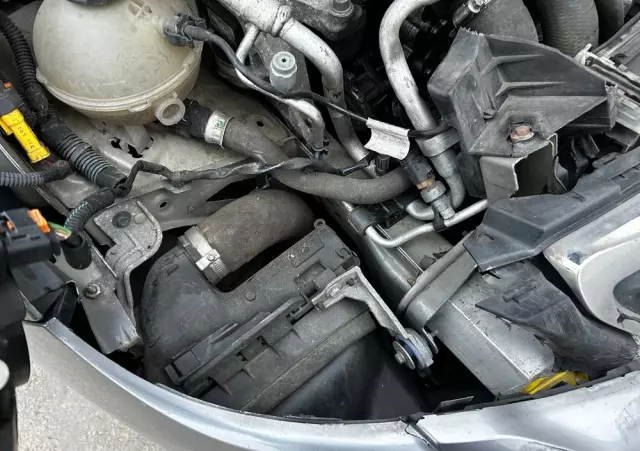 PEUGEOT 308 SW BlueHDi 120 Stop & Start Active