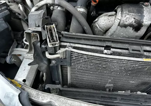 PEUGEOT 308 SW BlueHDi 120 Stop & Start Active