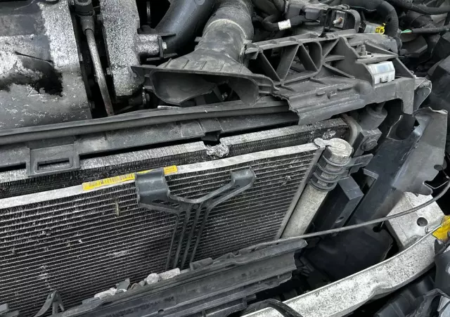 PEUGEOT 308 SW BlueHDi 120 Stop & Start Active