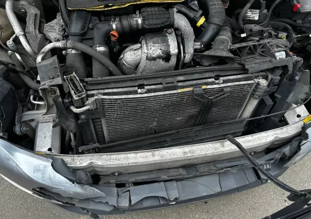 PEUGEOT 308 SW BlueHDi 120 Stop & Start Active