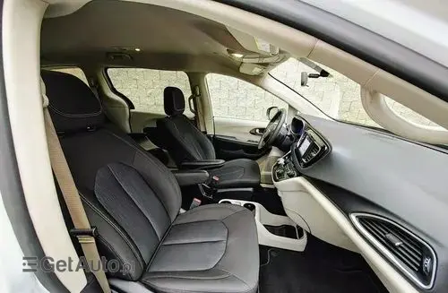 CHRYSLER Pacifica 