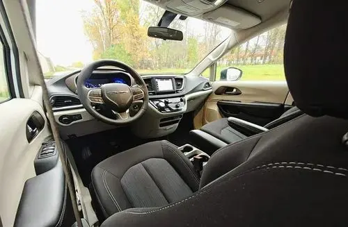 CHRYSLER Pacifica 