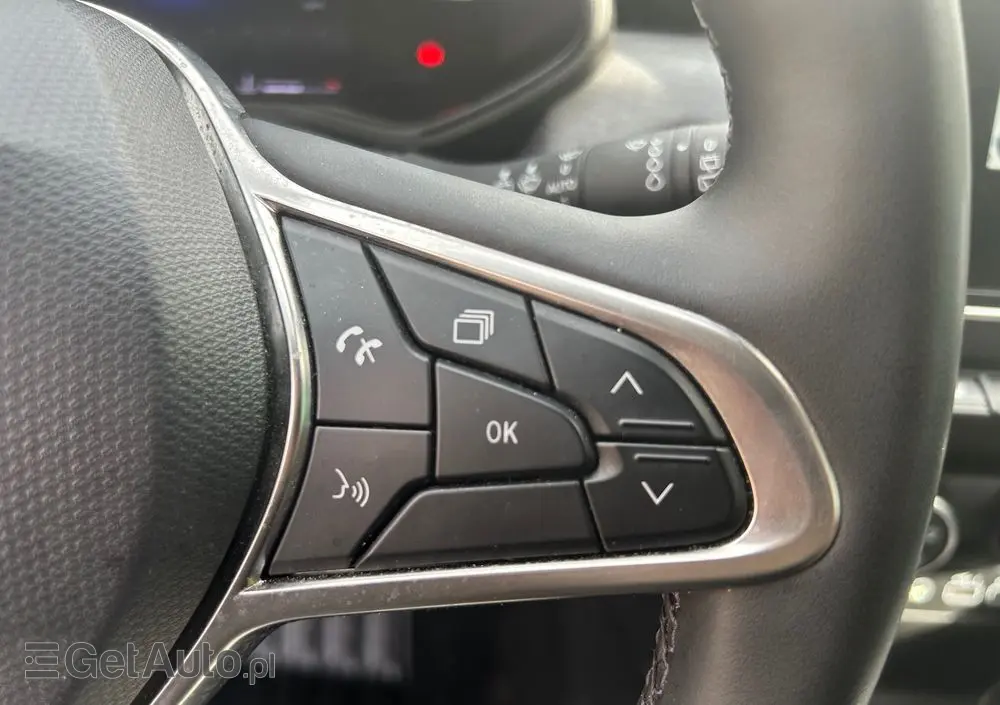 RENAULT Clio 1.0 TCe Evolution