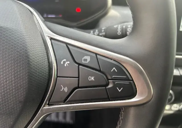 RENAULT Clio 1.0 TCe Evolution