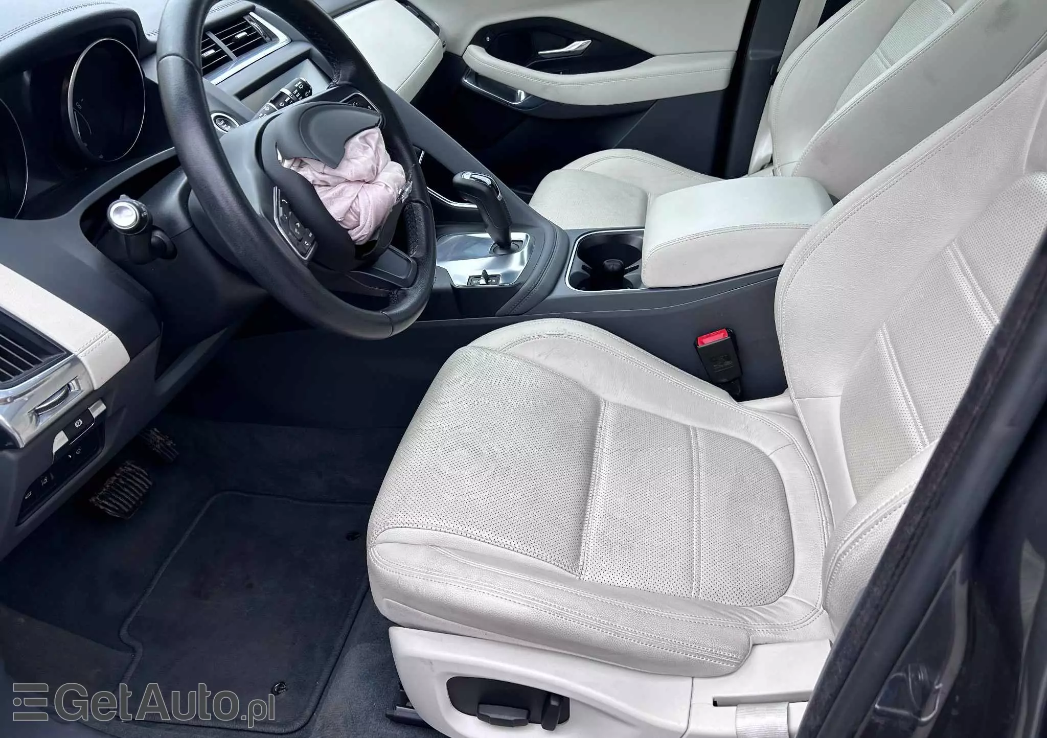 JAGUAR E-Pace P250 AWD