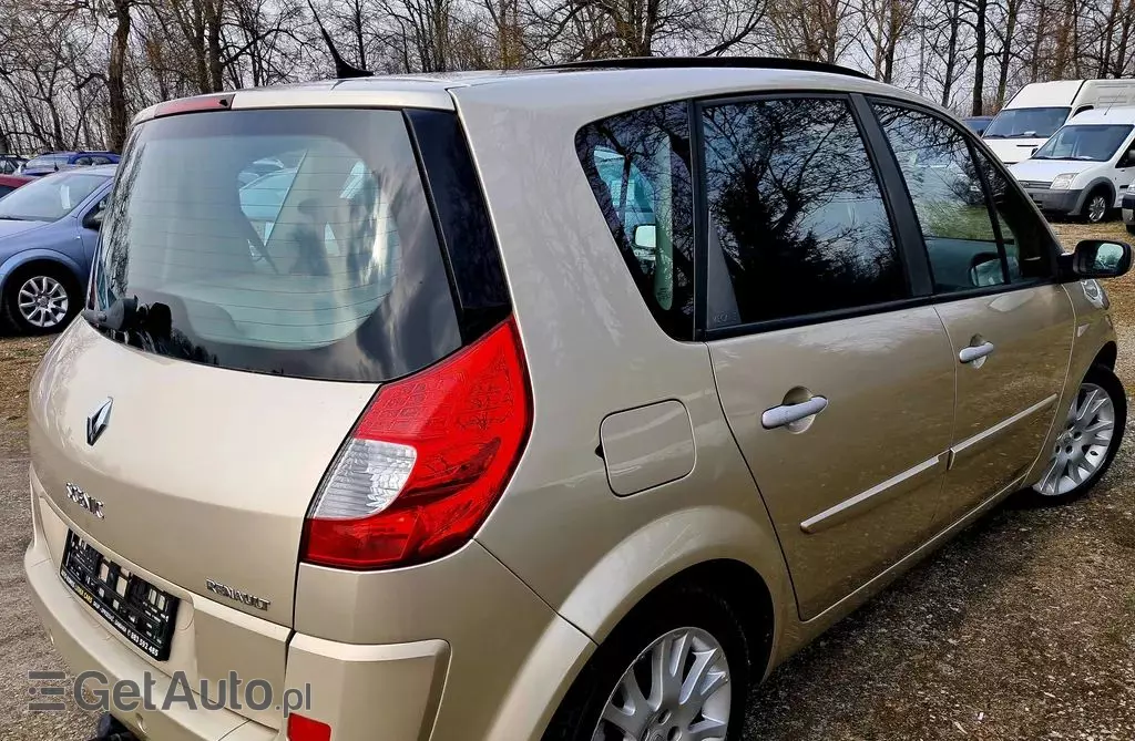 RENAULT Scenic 