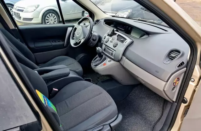 RENAULT Scenic 