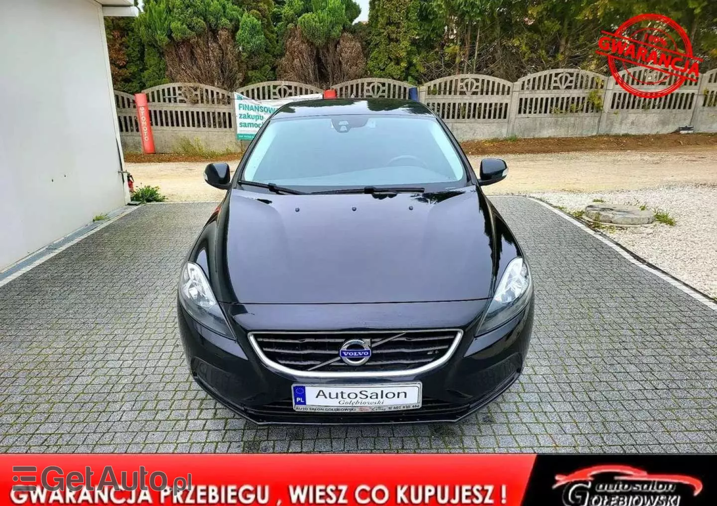 VOLVO V40 