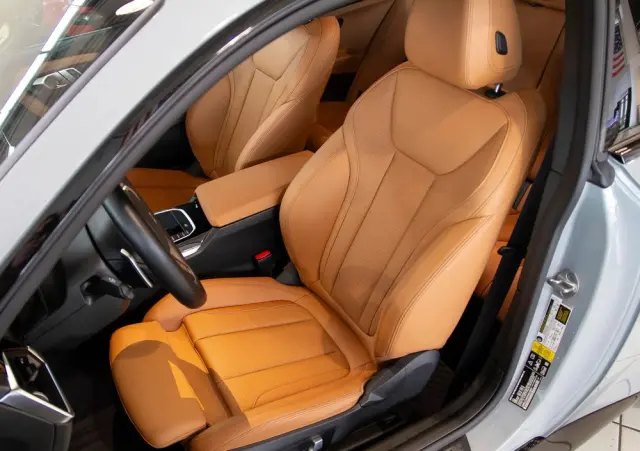 BMW Seria 2 M240i xDrive