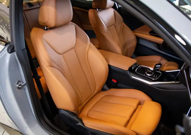 BMW Seria 2 M240i xDrive