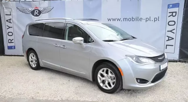 CHRYSLER Pacifica 