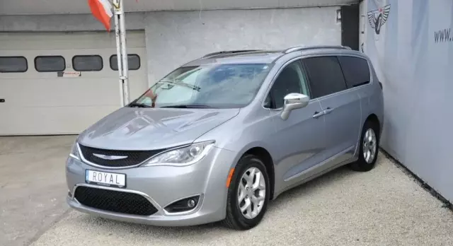 CHRYSLER Pacifica 