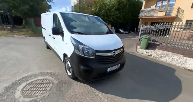 OPEL Vivaro 
