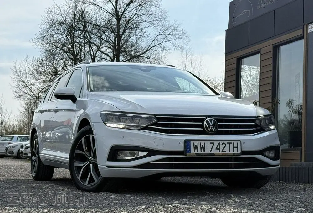 VOLKSWAGEN Passat 1.5 TSI EVO Business
