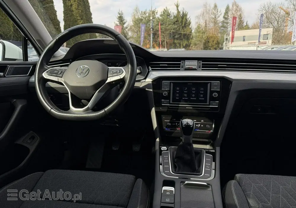 VOLKSWAGEN Passat 1.5 TSI EVO Business