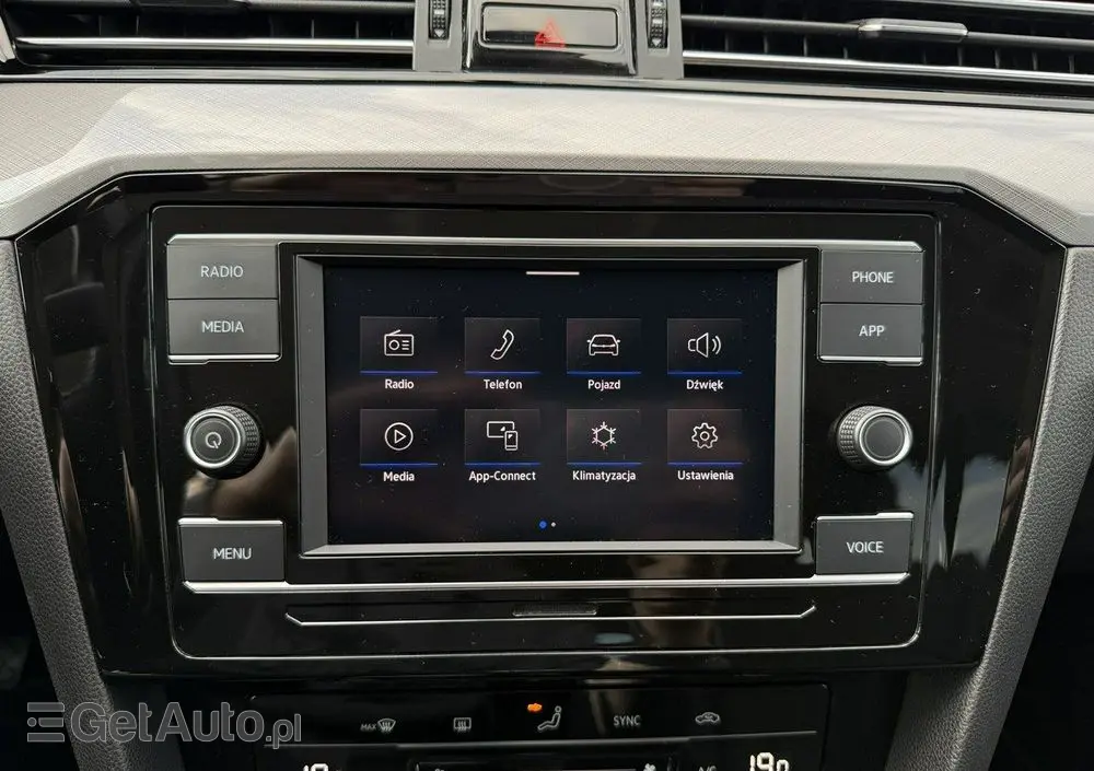 VOLKSWAGEN Passat 1.5 TSI EVO Business