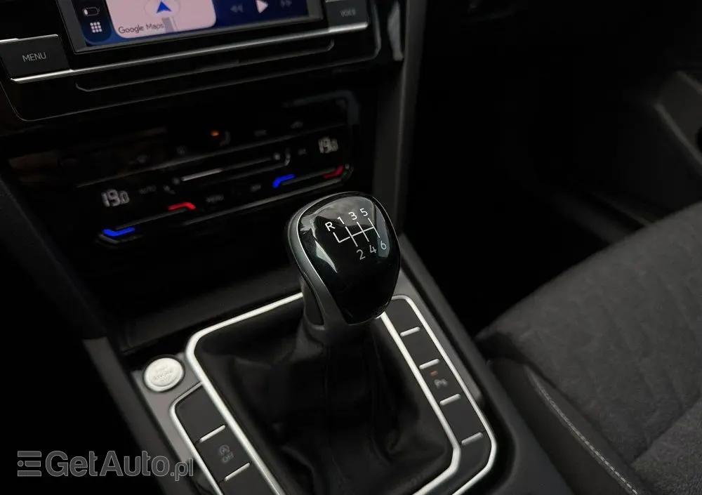 VOLKSWAGEN Passat 1.5 TSI EVO Business