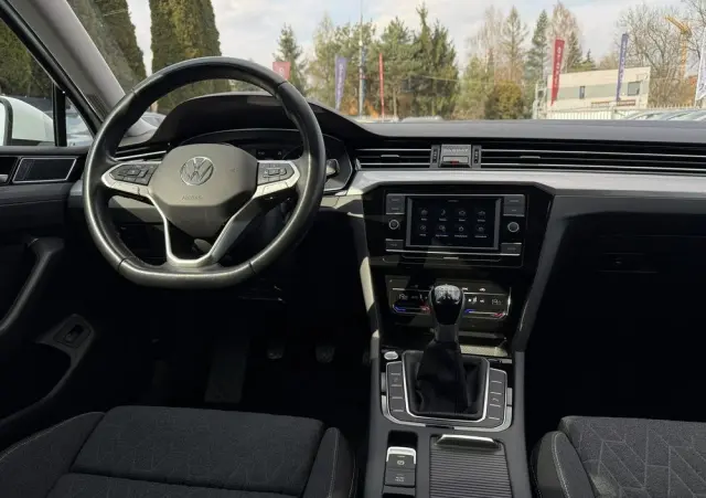 VOLKSWAGEN Passat 1.5 TSI EVO Business
