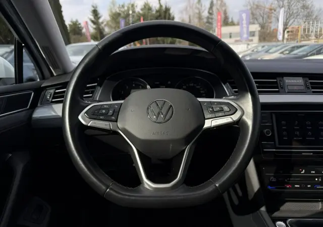VOLKSWAGEN Passat 1.5 TSI EVO Business