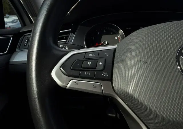 VOLKSWAGEN Passat 1.5 TSI EVO Business
