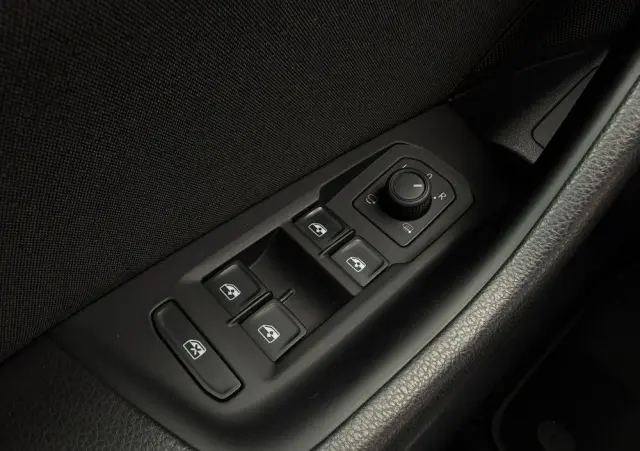 VOLKSWAGEN Passat 1.5 TSI EVO Business