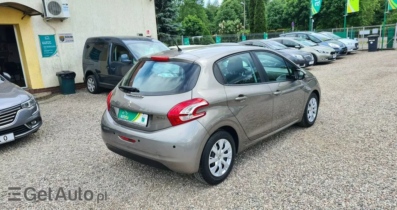 PEUGEOT 208 1.4 VTi Allure
