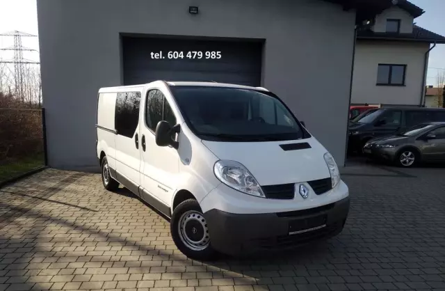 RENAULT Trafic 