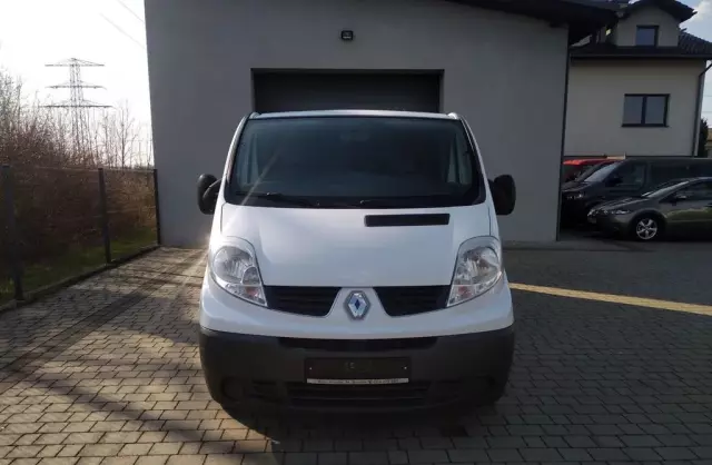 RENAULT Trafic 