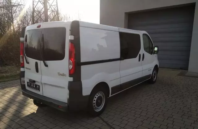 RENAULT Trafic 