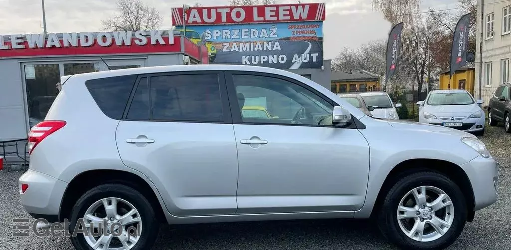 TOYOTA Rav 4 