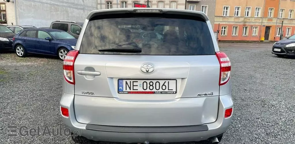 TOYOTA Rav 4 