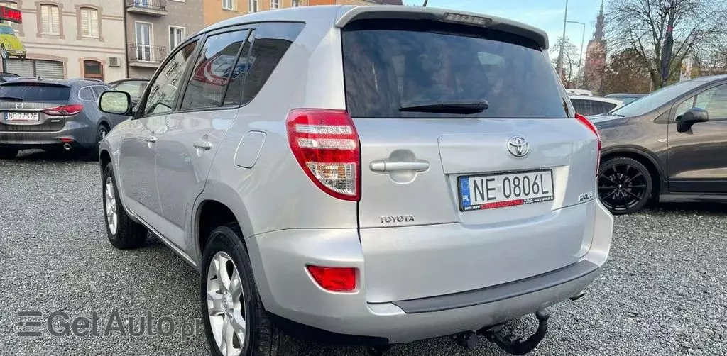 TOYOTA Rav 4 