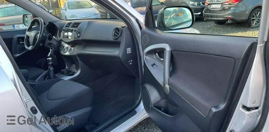 TOYOTA Rav 4 