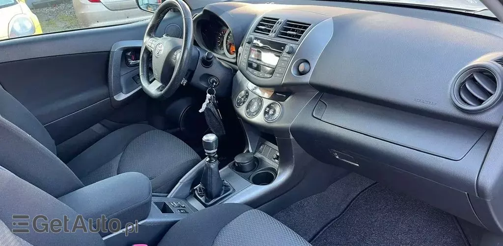 TOYOTA Rav 4 
