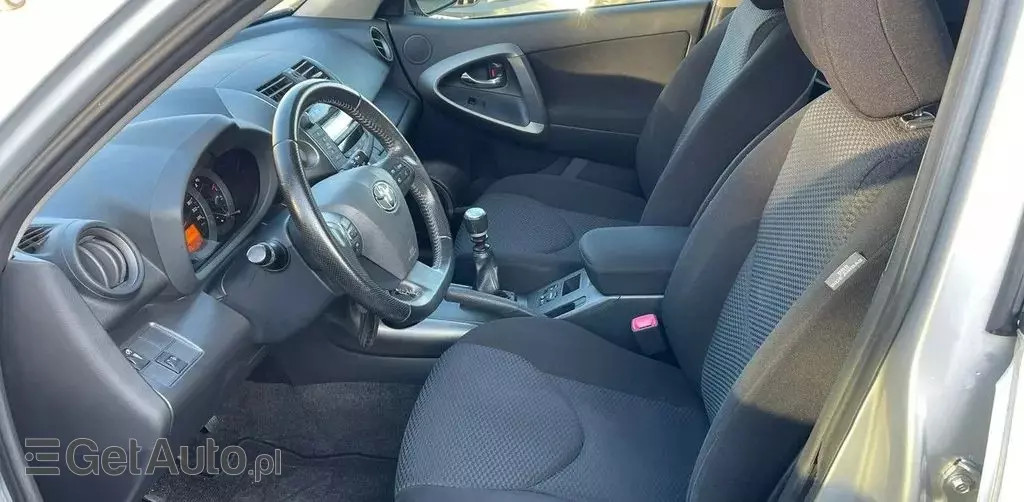 TOYOTA Rav 4 