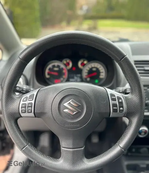 SUZUKI SX4 