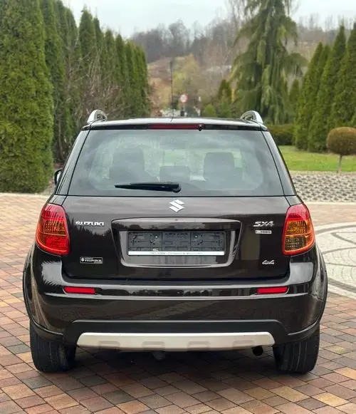 SUZUKI SX4 