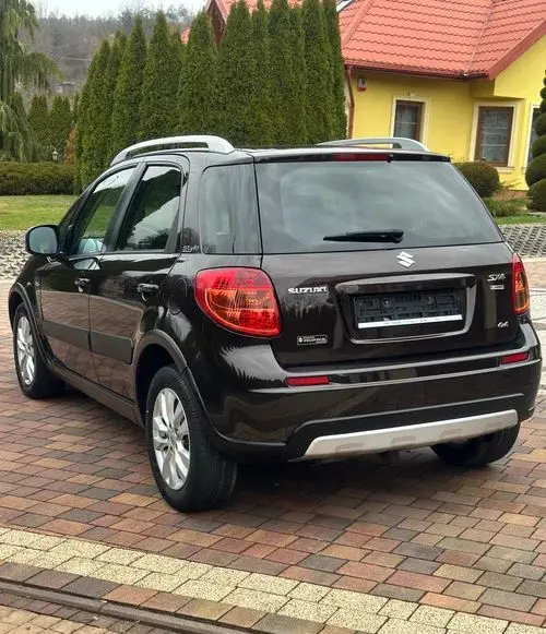 SUZUKI SX4 