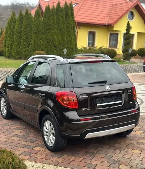 SUZUKI SX4 