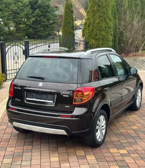 SUZUKI SX4 