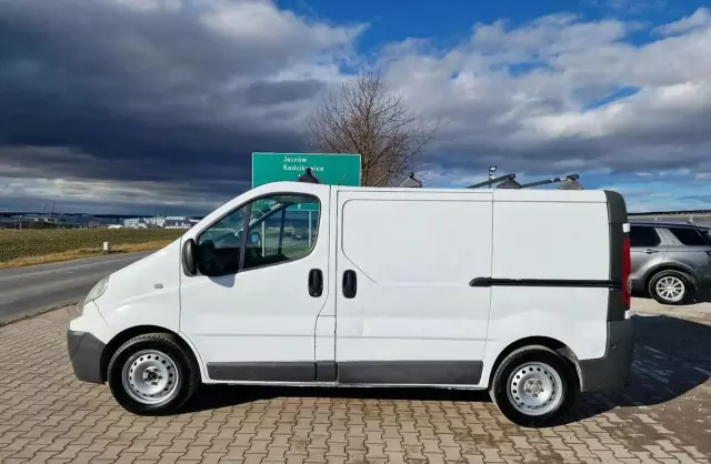 RENAULT Trafic 