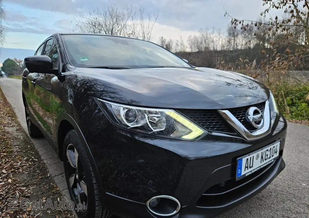 NISSAN Qashqai 1.2 DIG-T N-Connecta