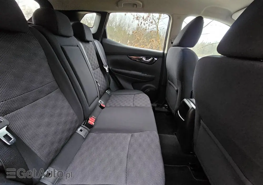 NISSAN Qashqai 1.2 DIG-T N-Connecta