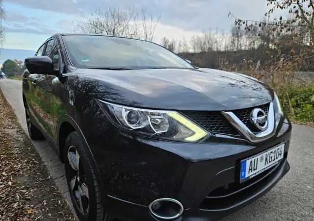 NISSAN Qashqai 1.2 DIG-T N-Connecta