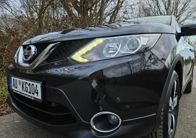 NISSAN Qashqai 1.2 DIG-T N-Connecta
