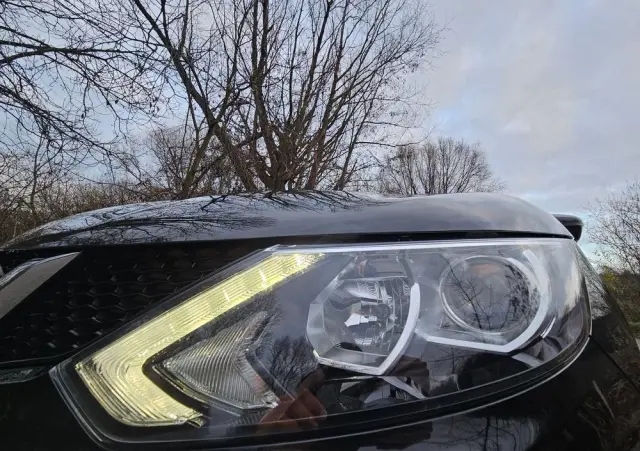 NISSAN Qashqai 1.2 DIG-T N-Connecta