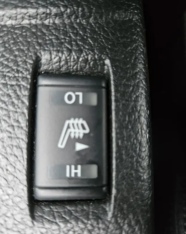 NISSAN Qashqai 1.2 DIG-T N-Connecta