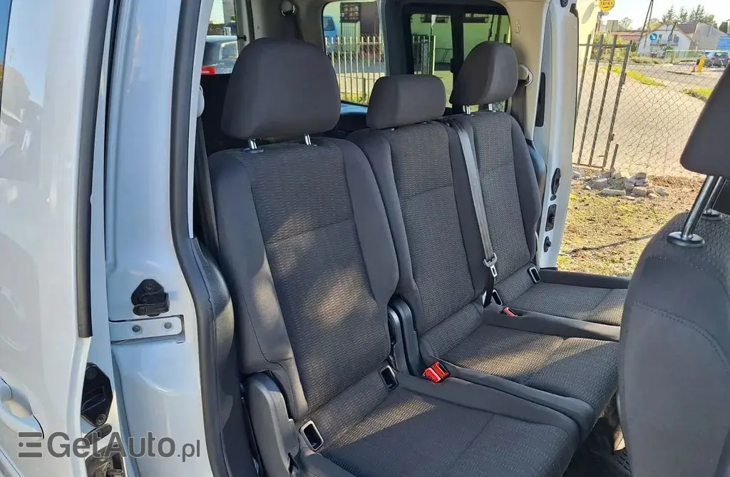 VOLKSWAGEN Caddy 