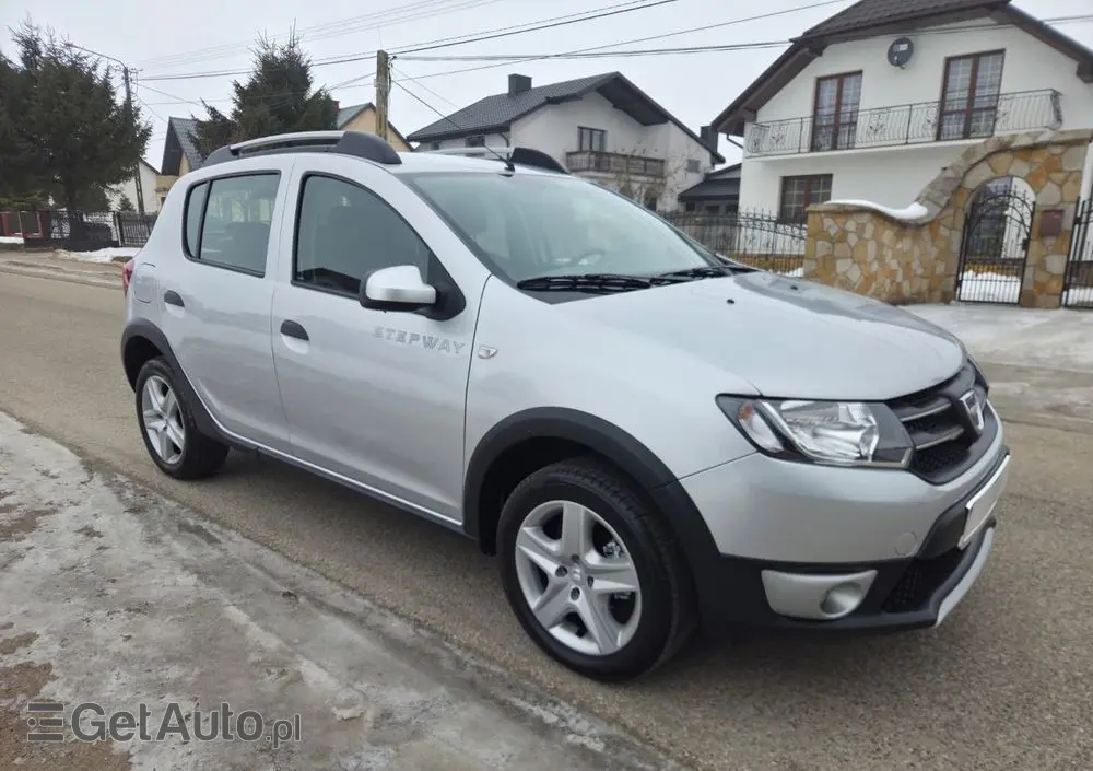 DACIA Sandero TCe 90 Laureate