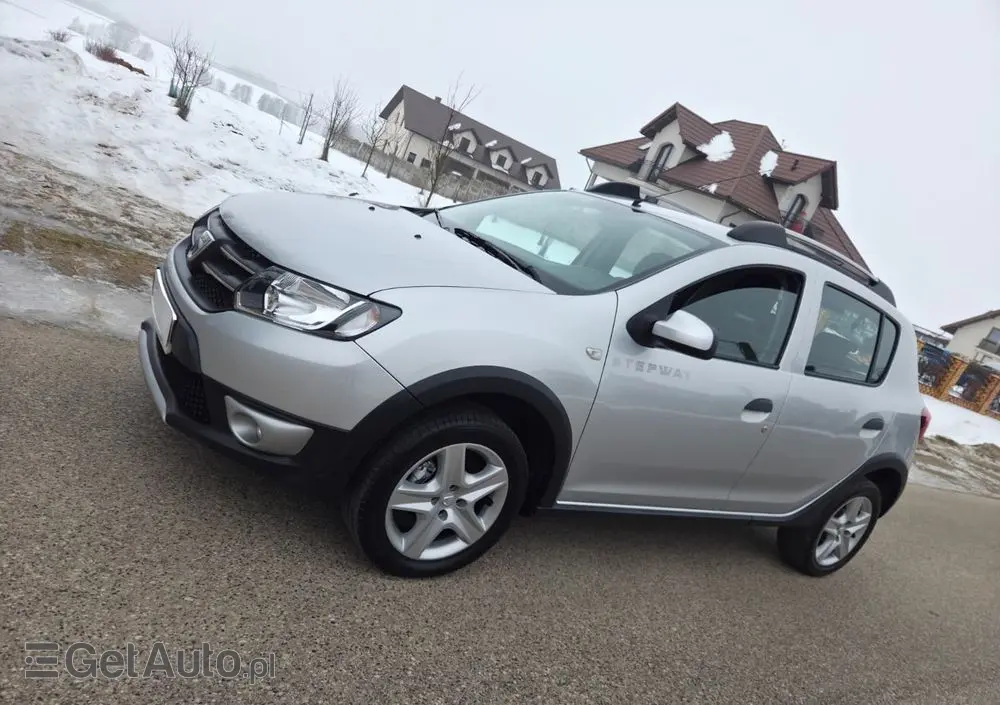 DACIA Sandero TCe 90 Laureate